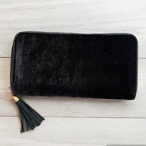 2/$35 NEW Black Velvet Wallet Pockets Coins Money Credit Cards Clutch Tassel Zip